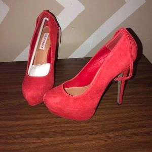 Red Steve Madden pumps